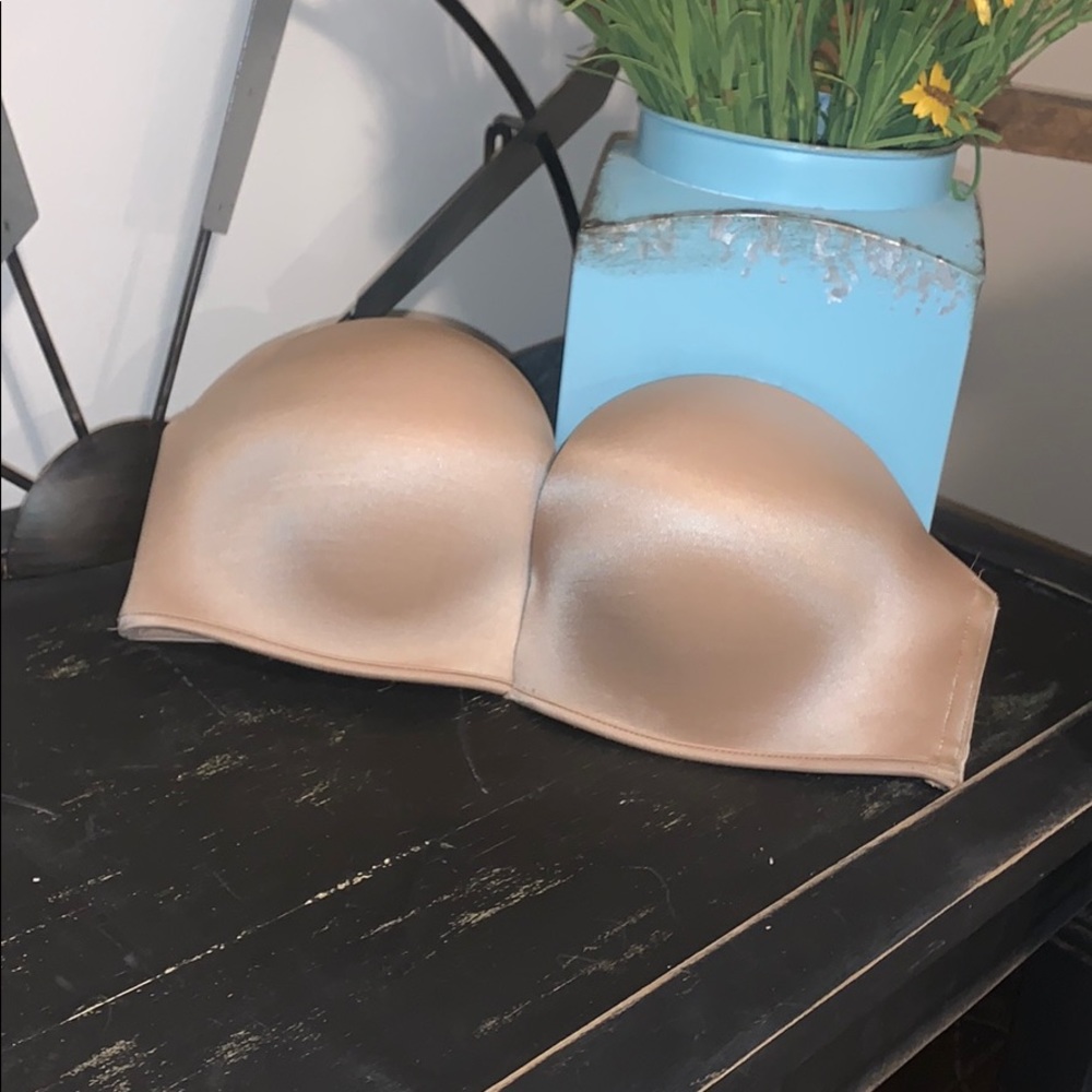 Bombshell strapless bra